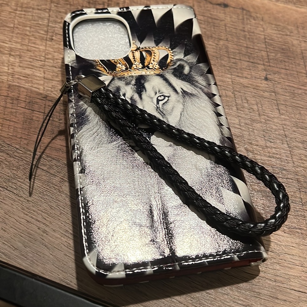 iPhone 13 Pro case - Picture 2 of 3